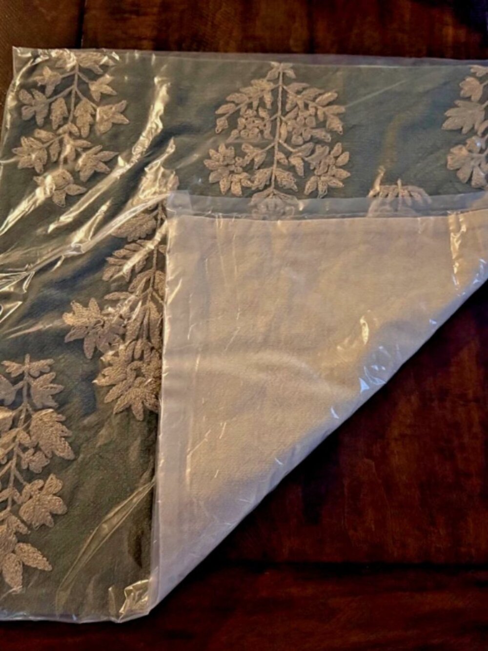 NEW 20" SQ Pottery Barn Gillian Embroidered Pillow Cover Loden Green + Neutral - Picture 2 of 6